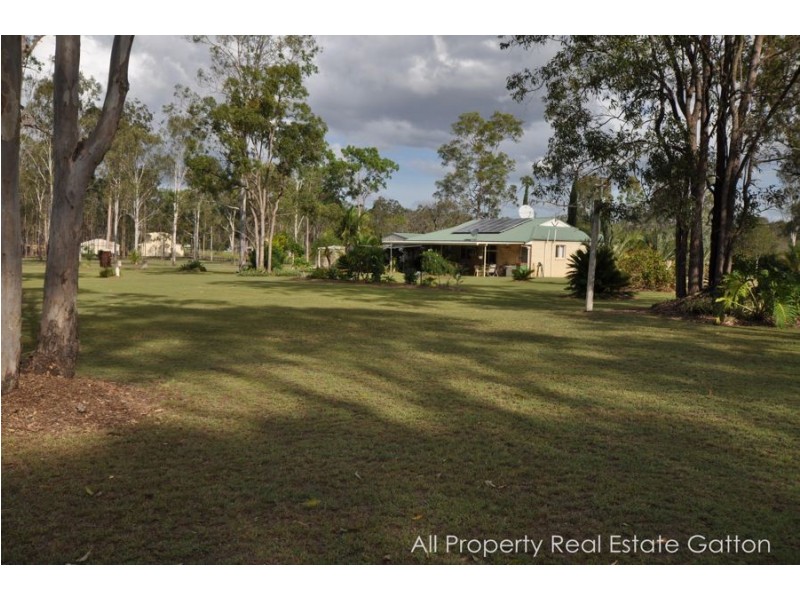 29 Kelly Road, Spring Creek QLD 4343