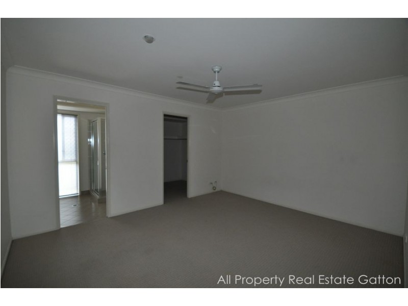 39 Rogers Drive, Gatton QLD 4343