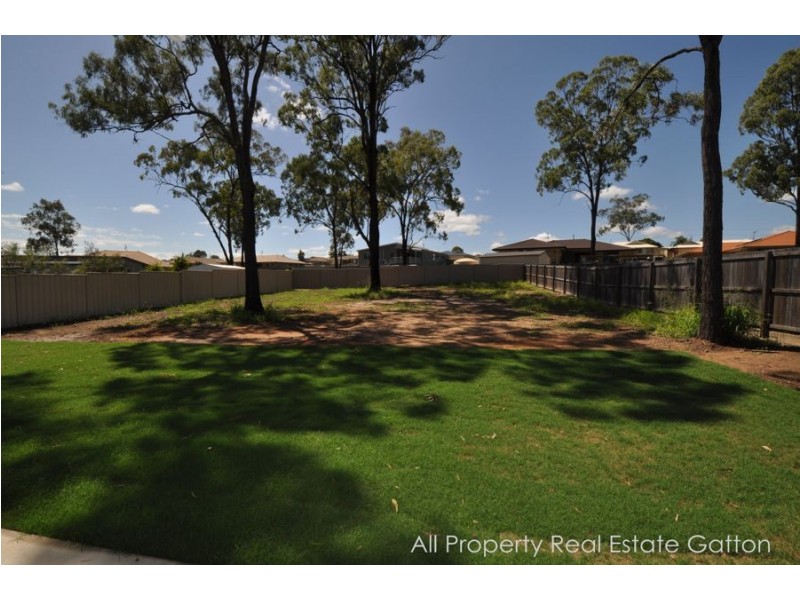 10 Reisenleiter Avenue, Gatton QLD 4343