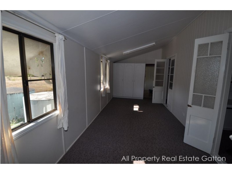 978 Gatton Esk Road, Spring Creek QLD 4343