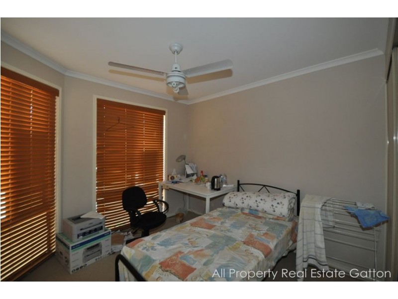 33 Davis Crescent, Gatton QLD 4343