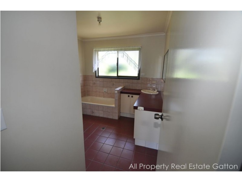 3 Gassman Street, Gatton QLD 4343