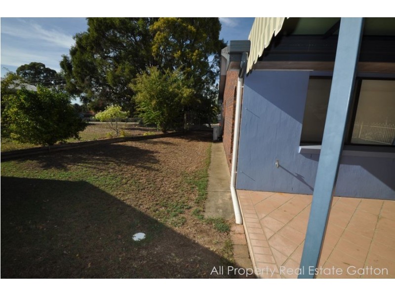 Unit 2/1 McKay Street, Gatton QLD 4343