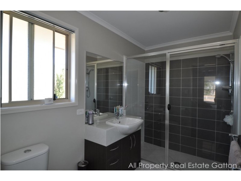 15 Legend Drive, Adare QLD 4343