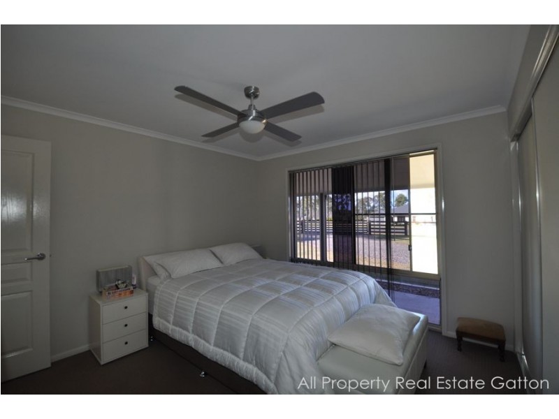 15 Legend Drive, Adare QLD 4343