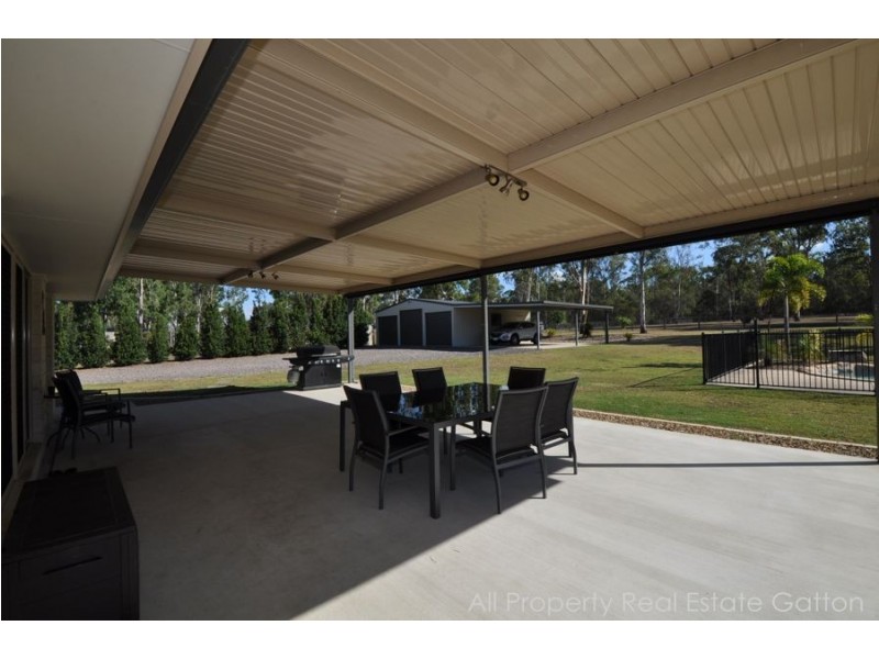 15 Legend Drive, Adare QLD 4343