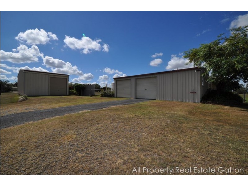 33 Deroydon Court, Adare QLD 4343