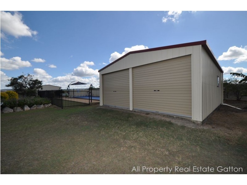 33 Deroydon Court, Adare QLD 4343