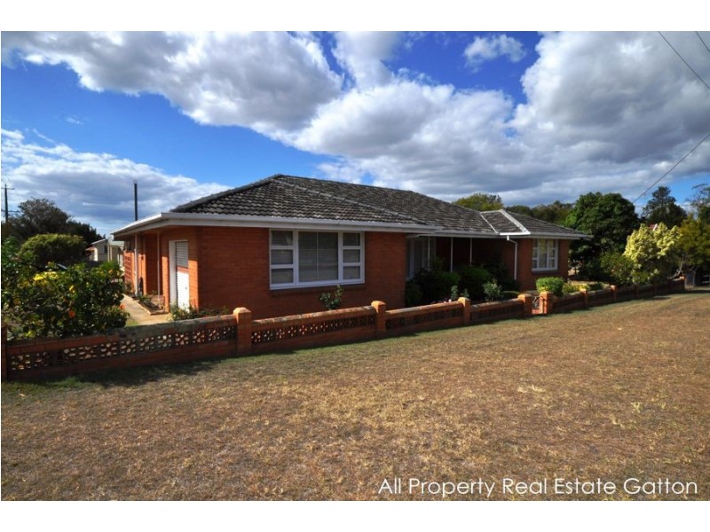 30 Whittle Street, Gatton QLD 4343