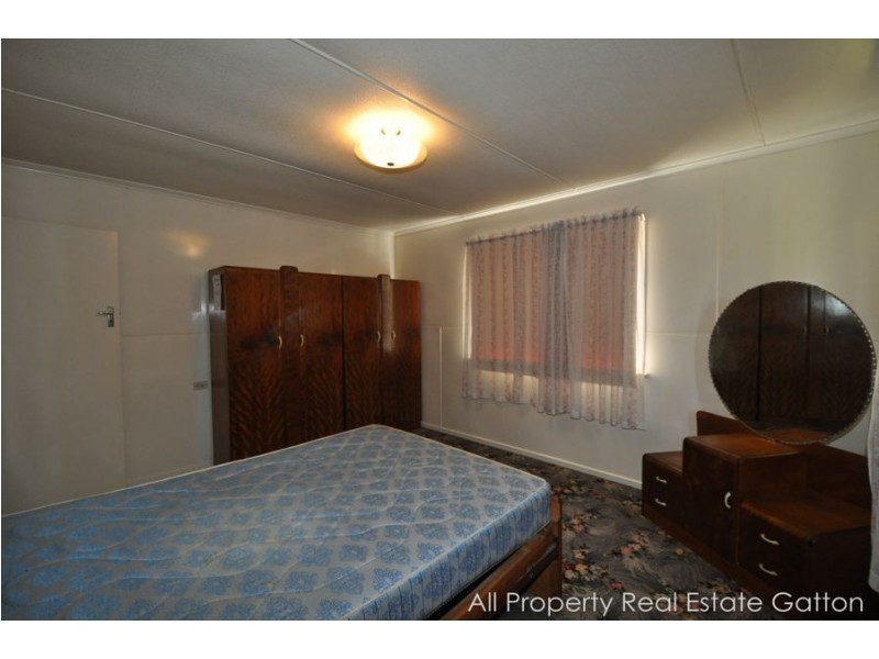 30 Whittle Street, Gatton QLD 4343