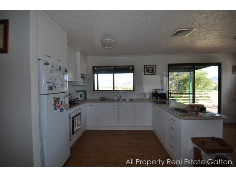 138 Topps Road, Flagstone Creek QLD 4344