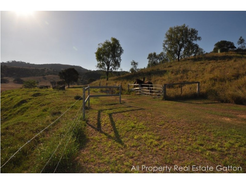 138 Topps Road, Flagstone Creek QLD 4344