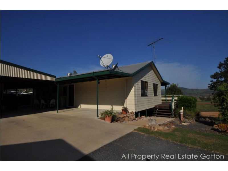 138 Topps Road, Flagstone Creek QLD 4344