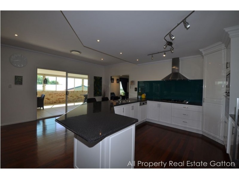 10 Rogers Drive, Gatton QLD 4343