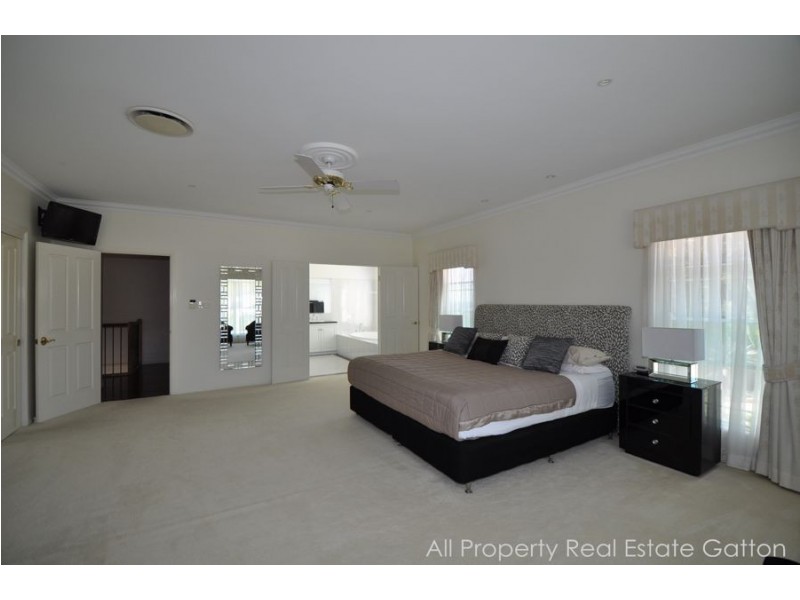 10 Rogers Drive, Gatton QLD 4343