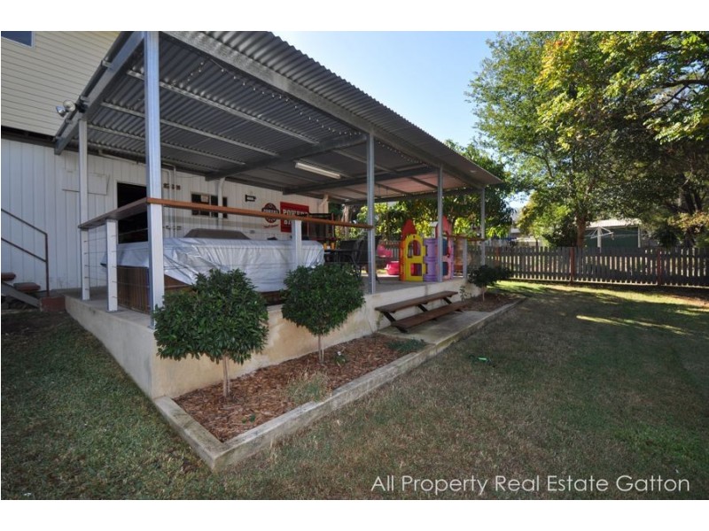 82 Whittle Street, Gatton QLD 4343