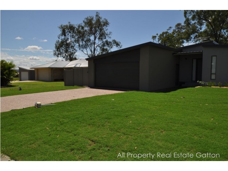 10 Reisenleiter Avenue, Gatton QLD 4343