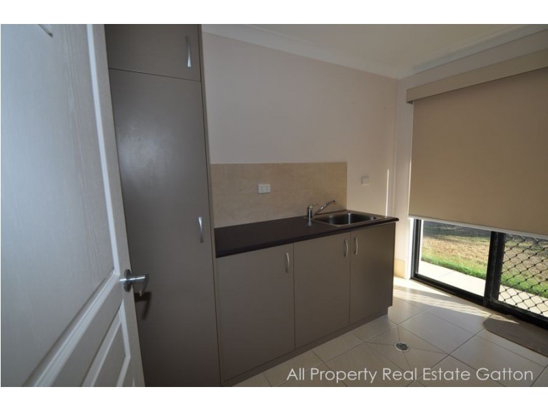 107 Parklea Drive, Gatton QLD 4343