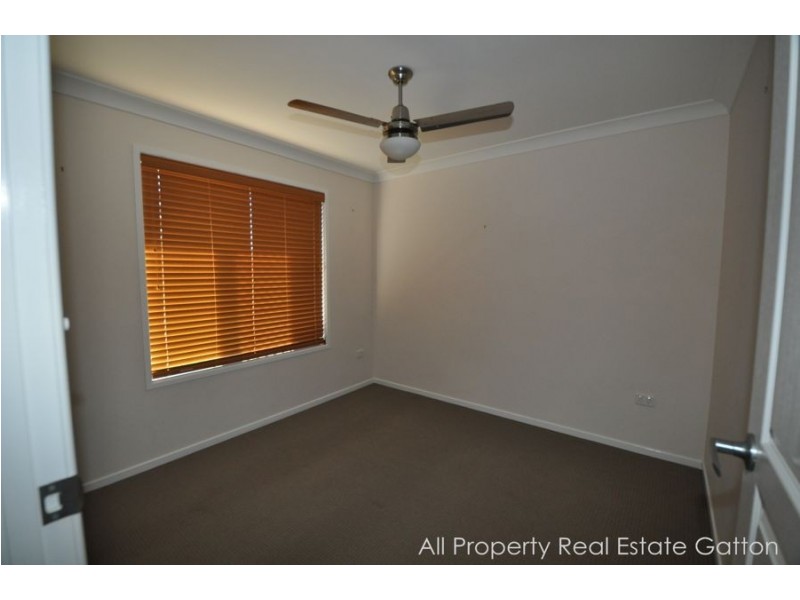 107 Parklea Drive, Gatton QLD 4343