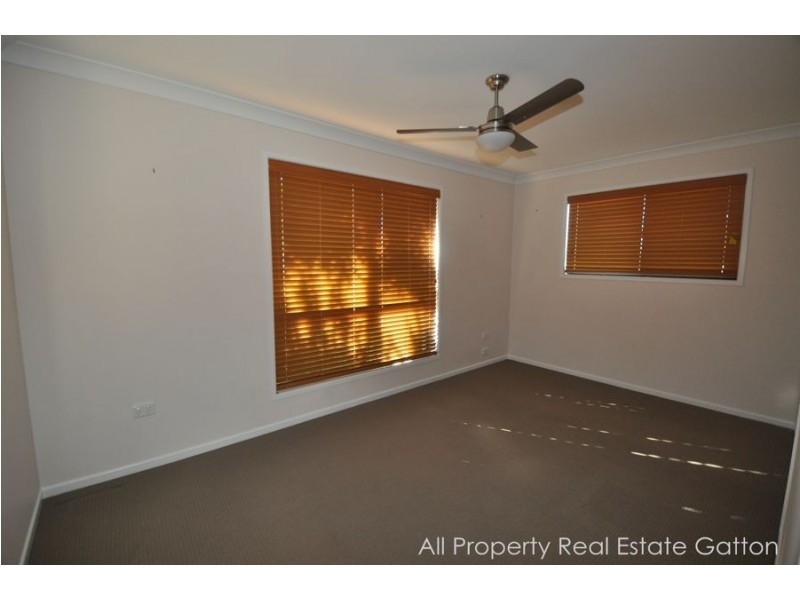 107 Parklea Drive, Gatton QLD 4343