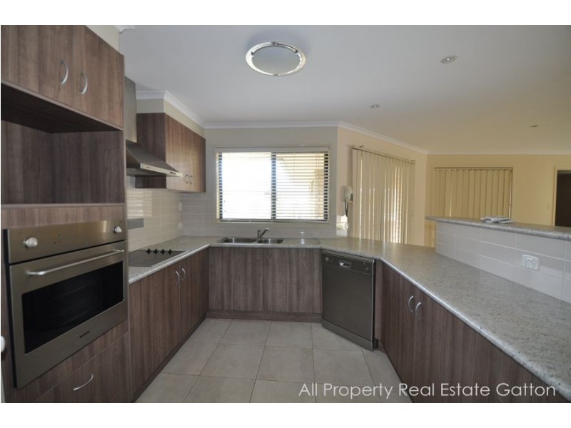 10 Spotted Gum Road, Gatton QLD 4343