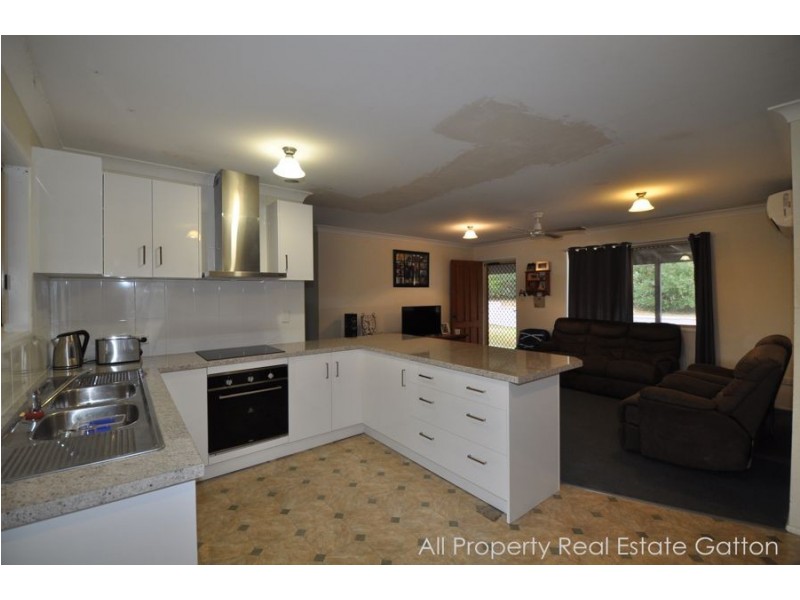 14 Whiteside Court, Laidley Heights QLD 4341