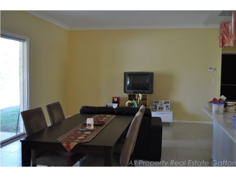 22 Kurrajong Road, Gatton QLD 4343