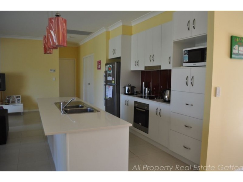 22 Kurrajong Road, Gatton QLD 4343