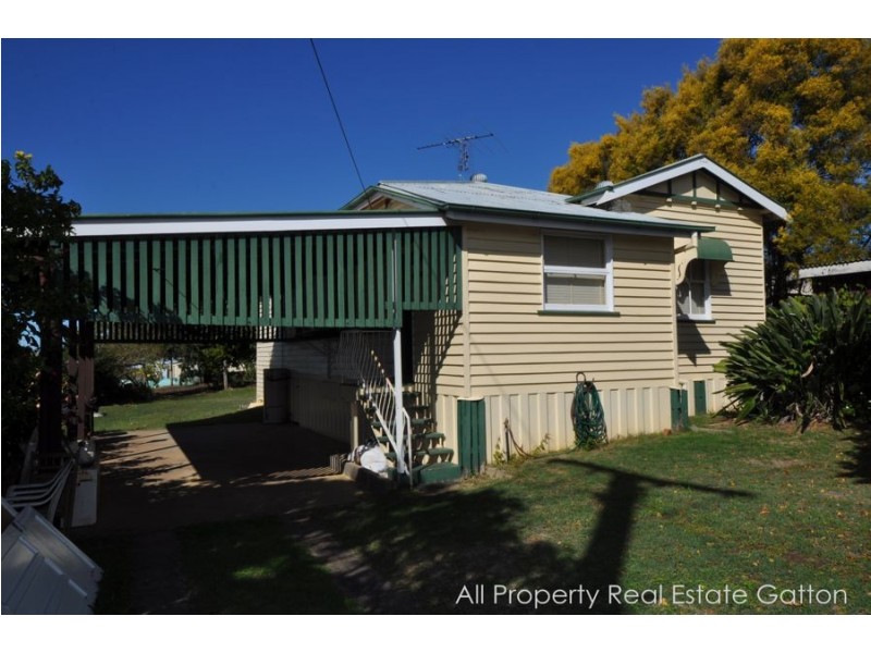 14 Robert Street, Grantham QLD 4347