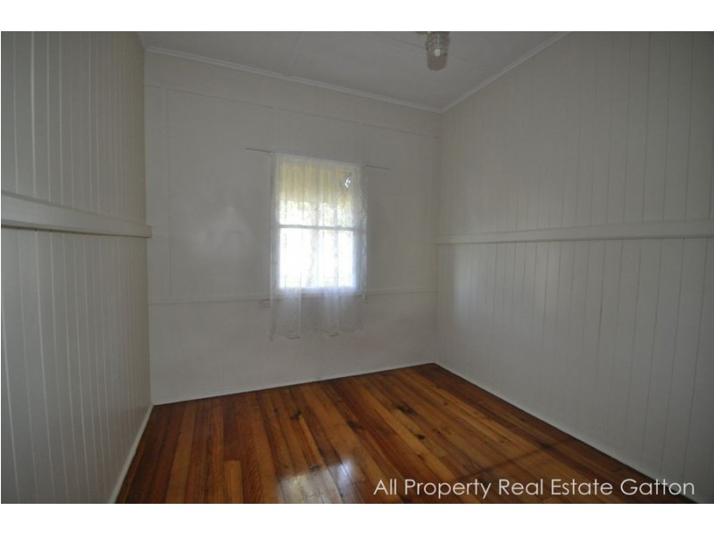 14 Robert Street, Grantham QLD 4347