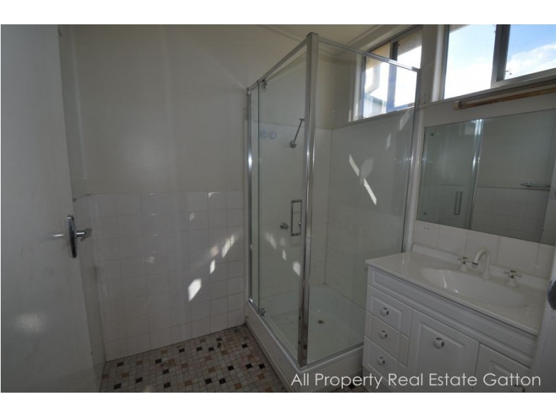 14 Robert Street, Grantham QLD 4347