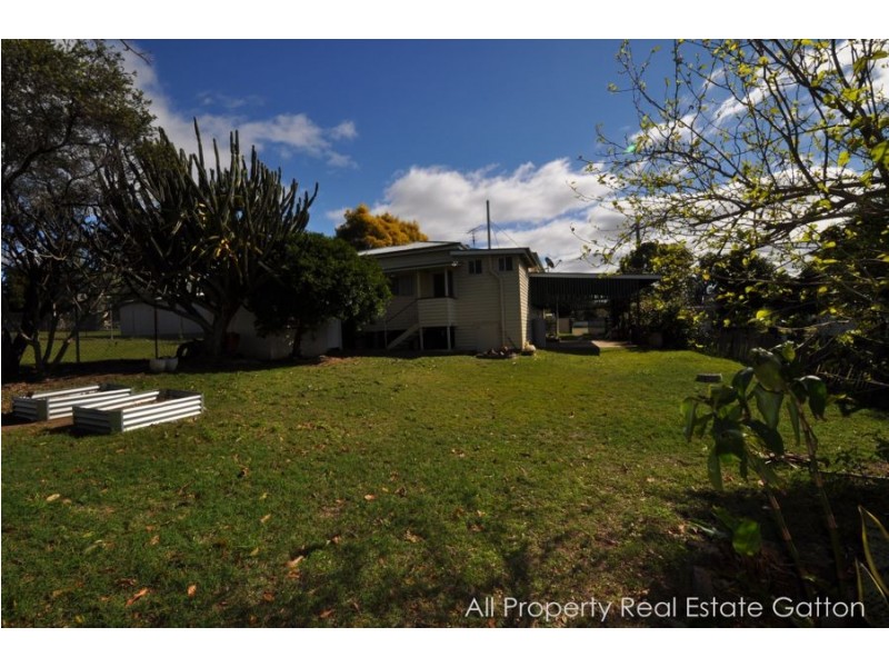 14 Robert Street, Grantham QLD 4347