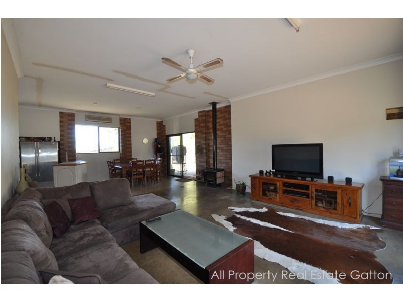 84 Bartleys Road, Spring Creek QLD 4343