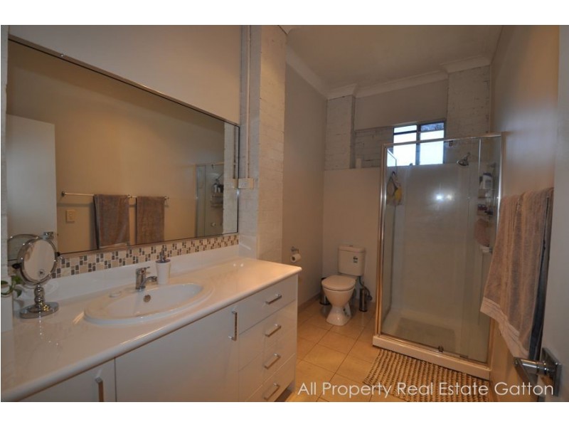84 Bartleys Road, Spring Creek QLD 4343