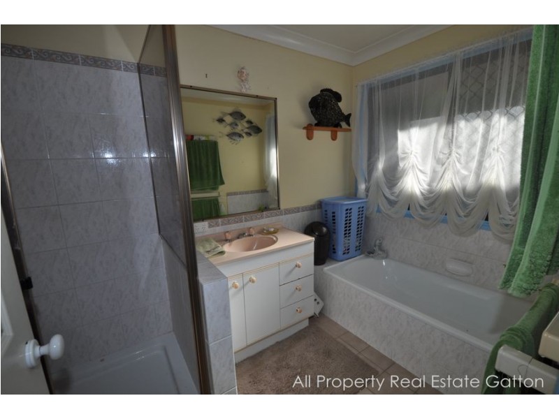 66 Golf Links Drive, Gatton QLD 4343