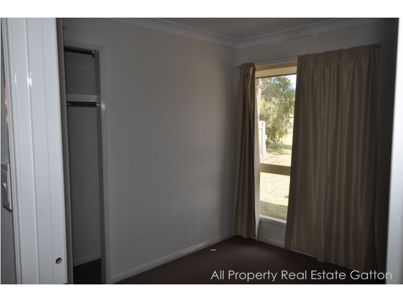 8 Murry Street, Gatton QLD 4343