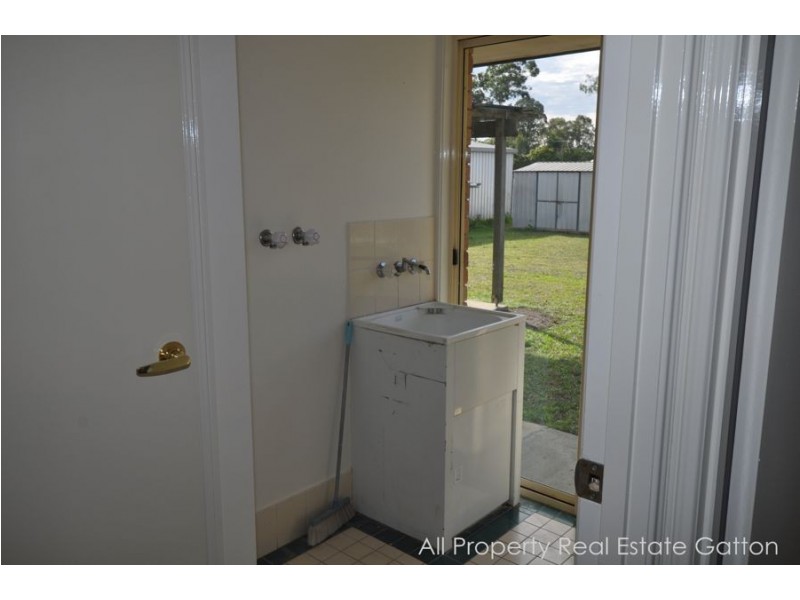 8 Murry Street, Gatton QLD 4343