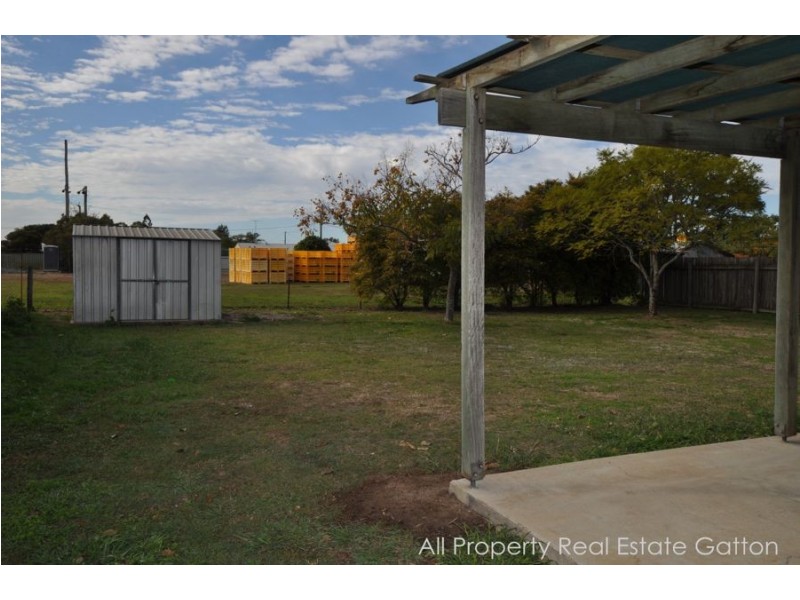 8 Murry Street, Gatton QLD 4343