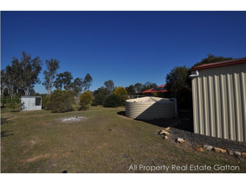 8 Fitzpatrick Court, Lake Clarendon QLD 4343