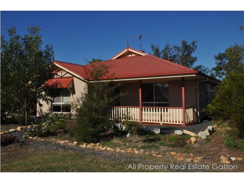 8 Fitzpatrick Court, Lake Clarendon QLD 4343