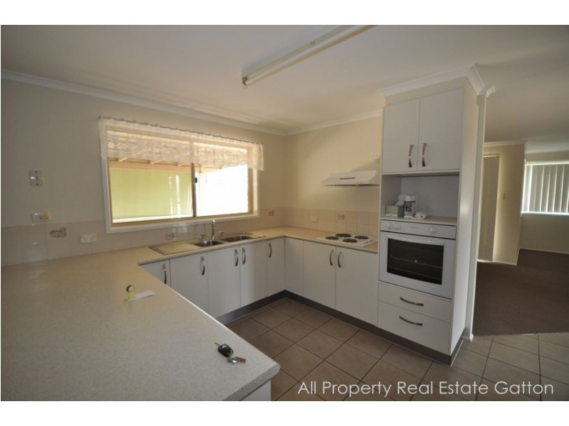 14 Fitzgerald Street, Gatton QLD 4343