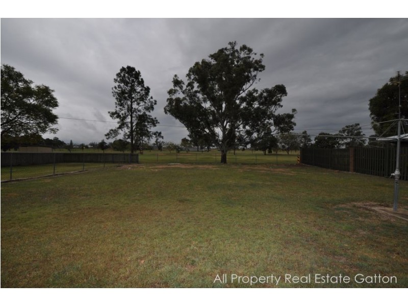 47 Golf Links Drive, Gatton QLD 4343