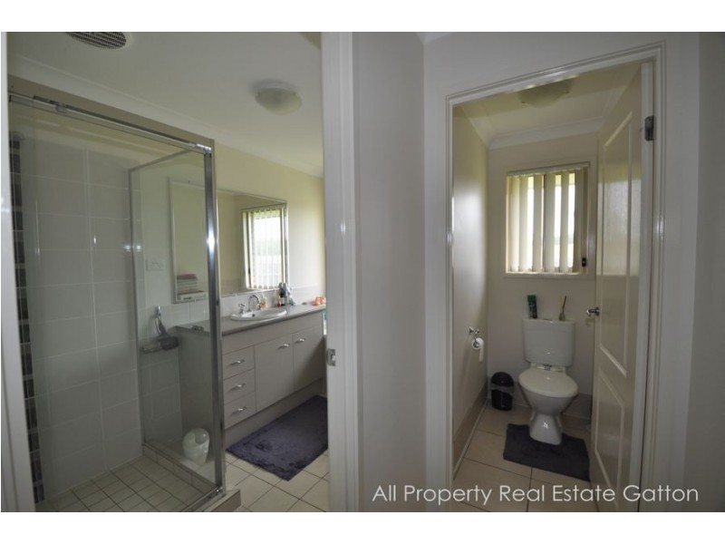 90 Golf Links Drive, Gatton QLD 4343