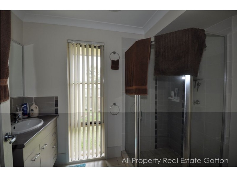 90 Golf Links Drive, Gatton QLD 4343