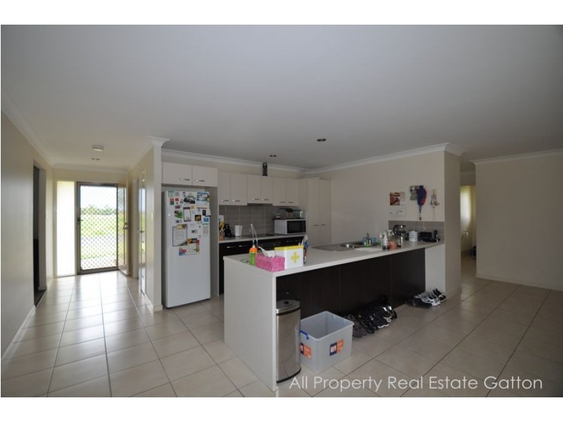 90 Golf Links Drive, Gatton QLD 4343