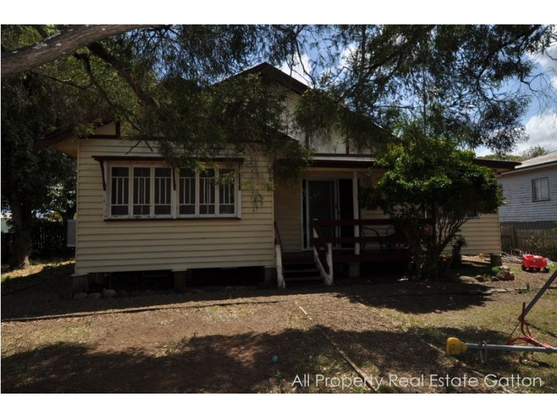69 Old College Road, Gatton QLD 4343