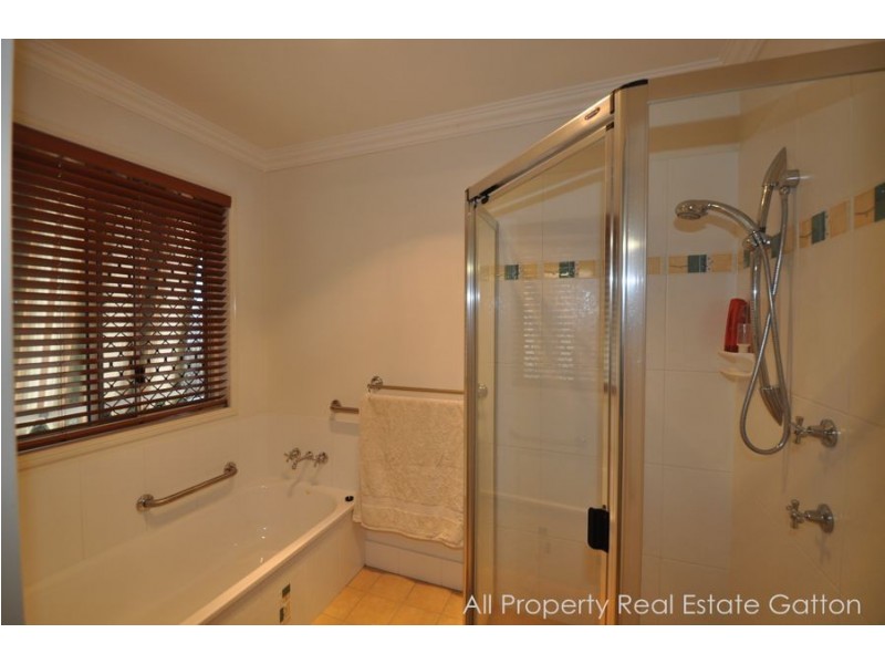 33 Spencer Street, Gatton QLD 4343