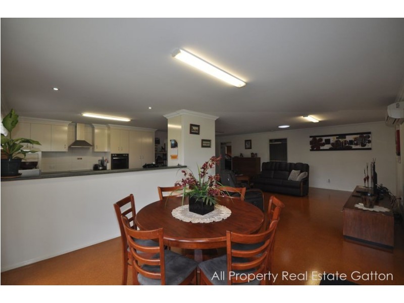 33 Spencer Street, Gatton QLD 4343