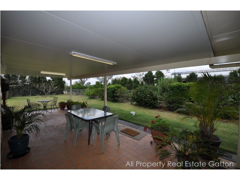 33 Spencer Street, Gatton QLD 4343