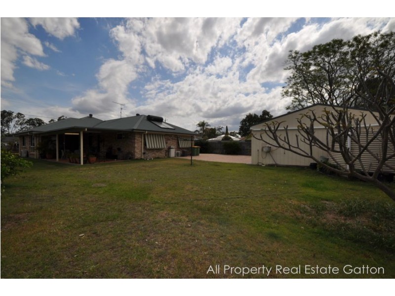 33 Spencer Street, Gatton QLD 4343